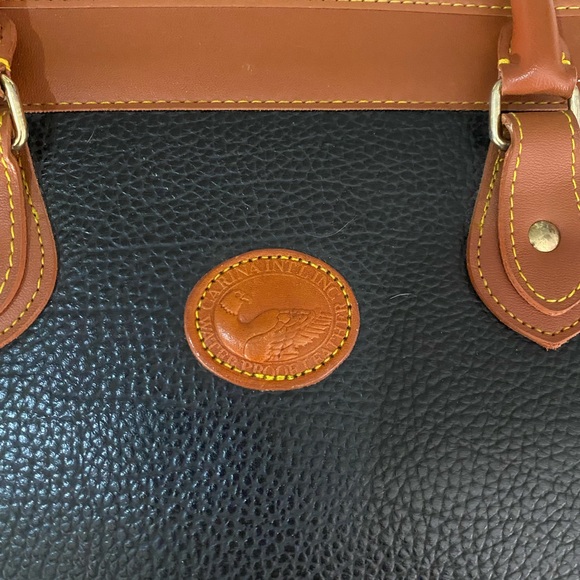 Vintage Carina International Waterproof Leather - Picture 3 of 7